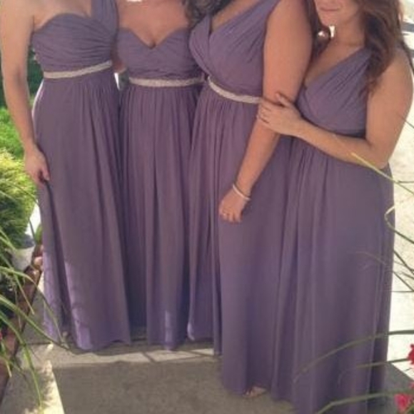 Beautiful lilac 1 shoulder gown - Picture 5 of 5